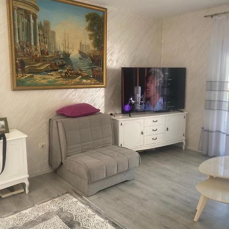 Apartman Lara Свети-Стефан Экстерьер фото